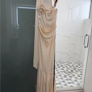 LEAU Elegant Cream Gown